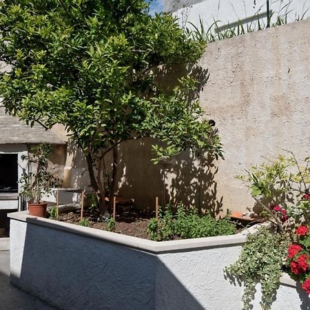 Apartment In Bol With Seaview, Terrace, Air Condition, Wifi Dış mekan fotoğraf
