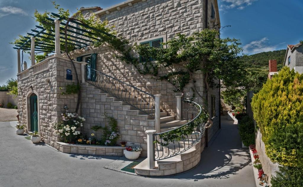 Apartment In Bol With Seaview, Terrace, Air Condition, Wifi Dış mekan fotoğraf