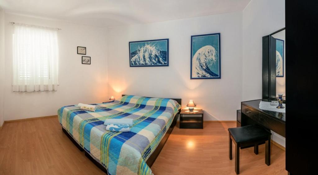 Apartment In Bol With Seaview, Terrace, Air Condition, Wifi Dış mekan fotoğraf